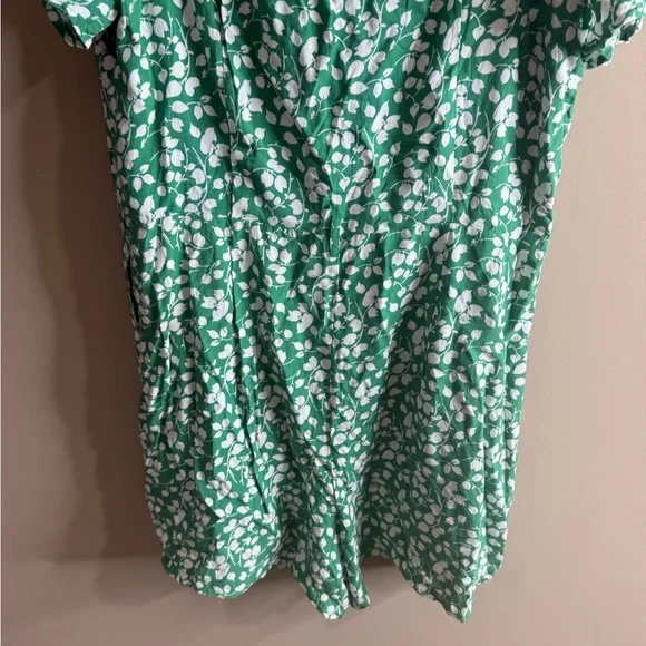 Abercrombie and Fitch Green Floral Women's romper large - Picture 11 of 15